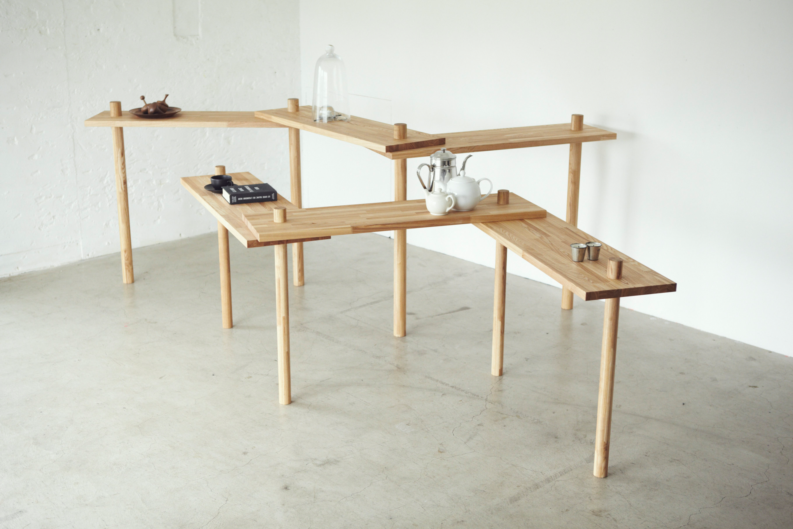 zigzag table   (ジグザグテーブル)