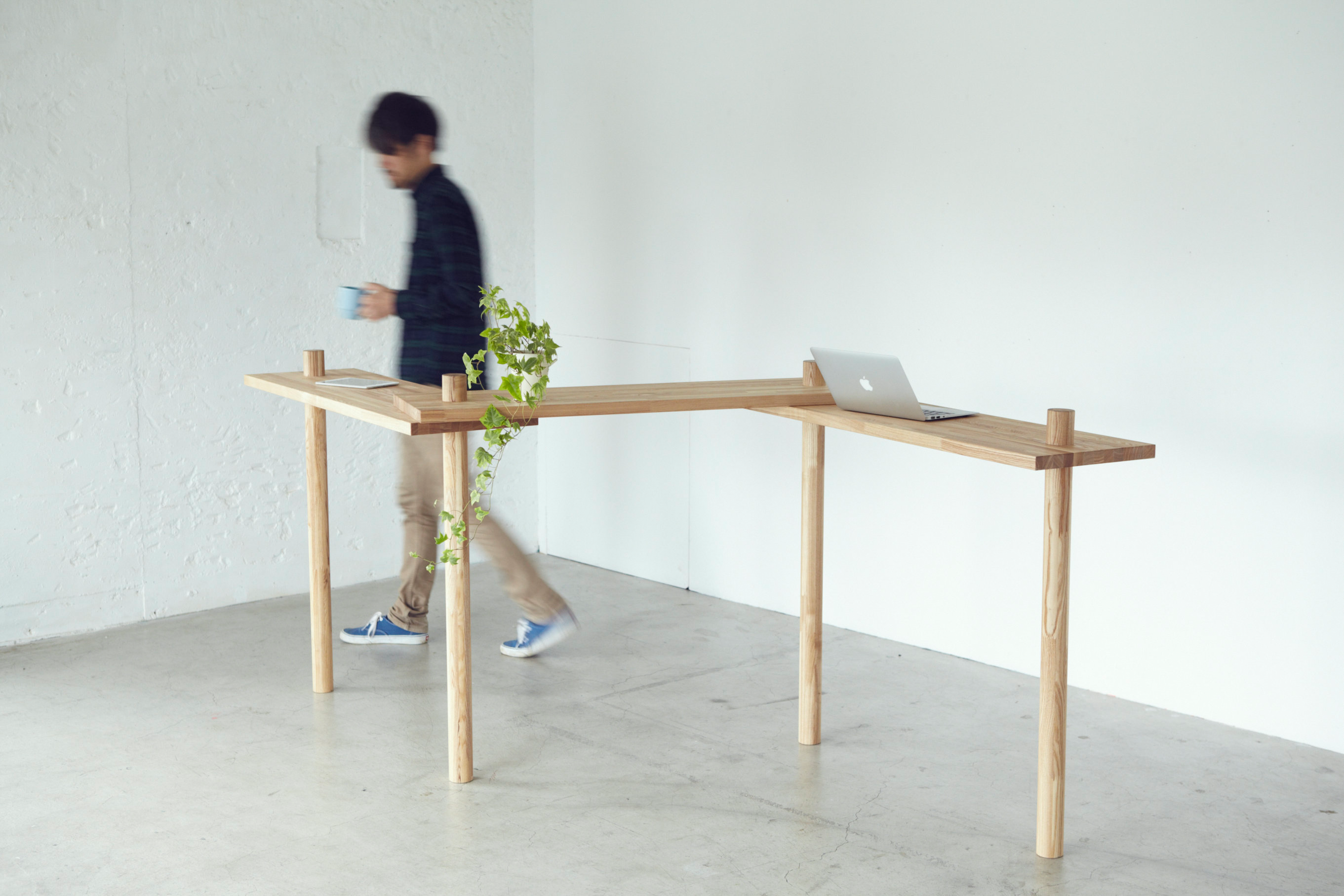 zigzag table   (ジグザグテーブル)